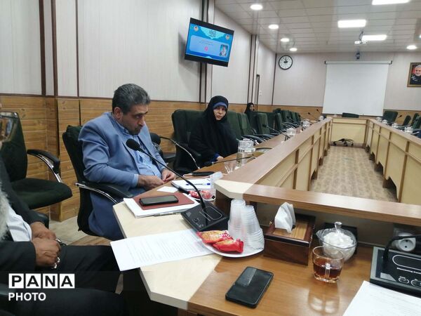 نشست کمیته آموزش و پرورش کنگره ملی شهدای قم