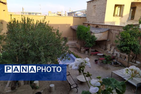 اقامتگاه  بوم‌گردی شهر لپویی -زرقان 