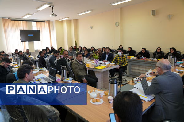 گردهمایی مسئولین و کارشناسان سازمان دانش‌آموزی نواحی و مناطق استان اصفهان