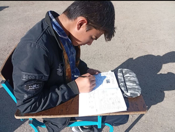 برگزاری آزمون جامع در دبیرستان مهندس حمیدیا