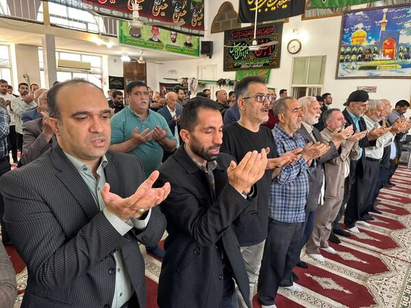 شکوه بندگی در نماز عید فطر گلوگاه