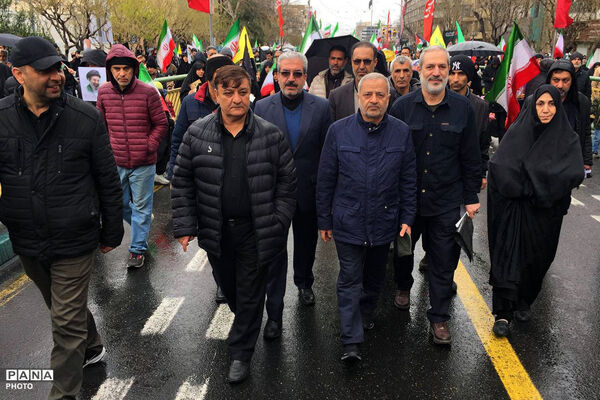 حضور وزیر آموزش و پرورش در راهپیمایی روز قدس در تهران