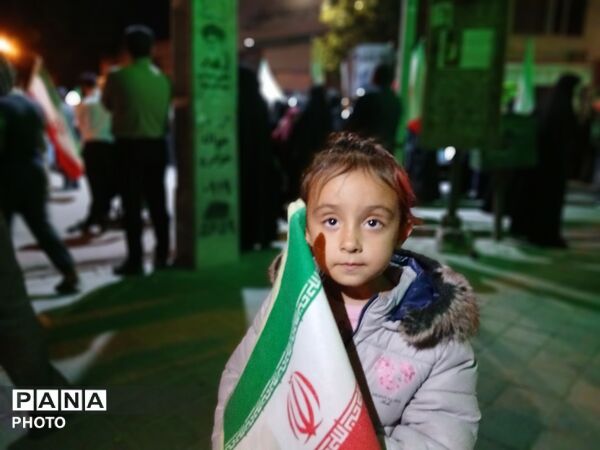تویسرکان یک‌صدا برای ایران