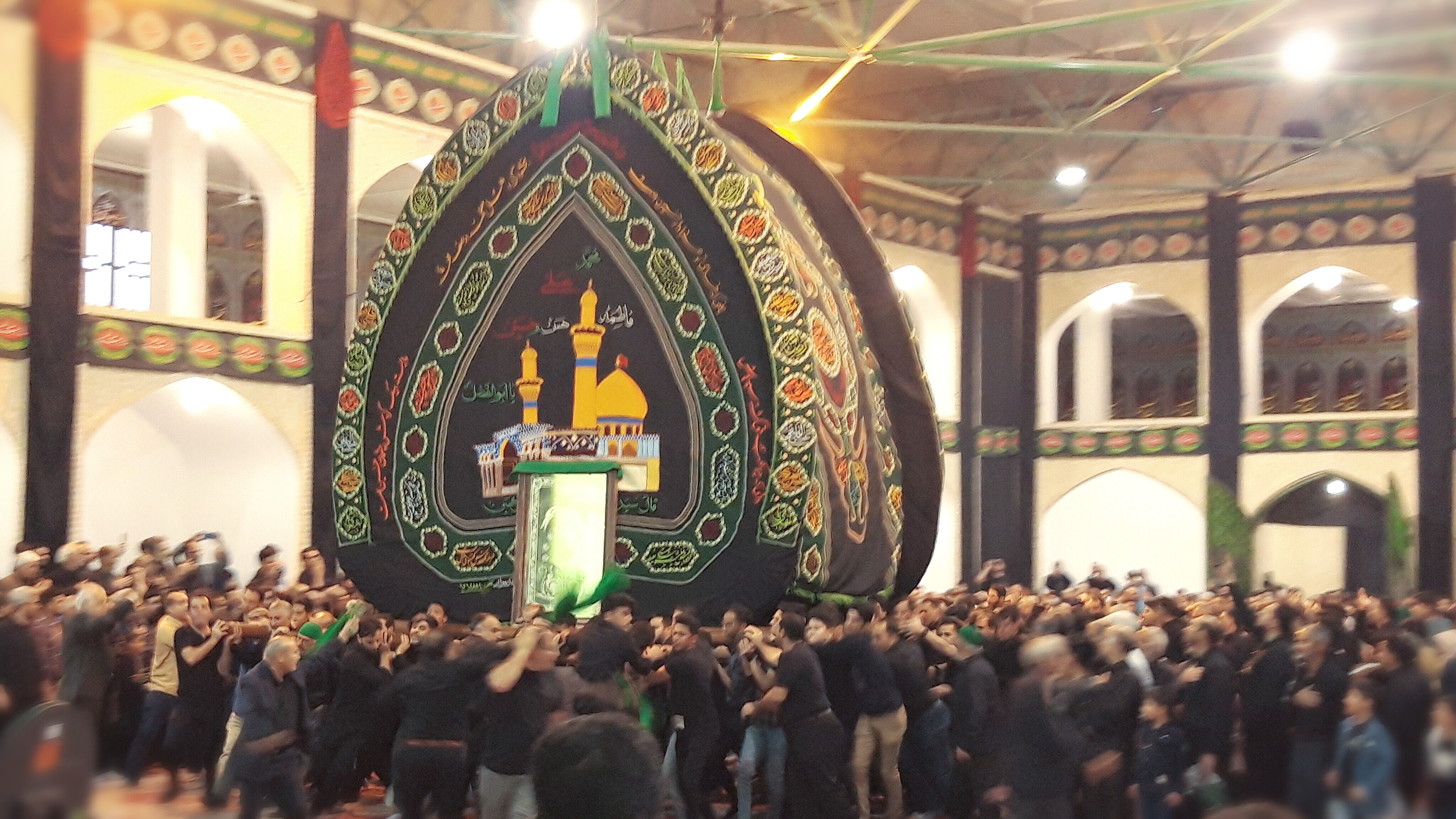 آیین کهن نخل گردانی در اشکذر 