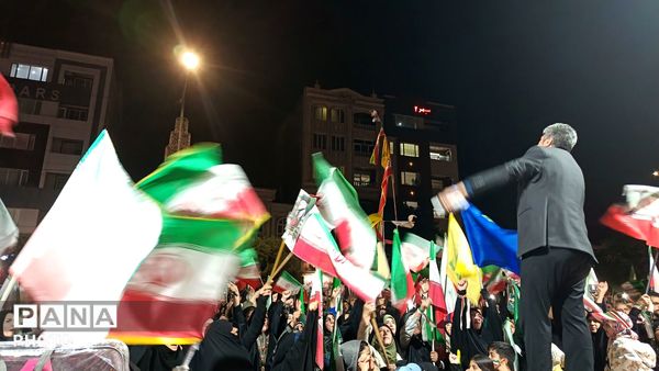یک پرچم،یک خدا،یک کشور
