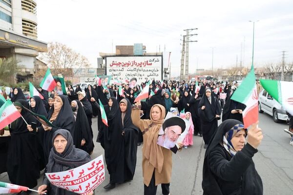 حضور مردم چهاردانگه در جشن چهل و هفتمین سالگرد شکوهمند انقلاب اسلامی