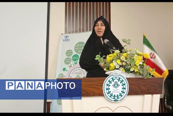 مراسم  تحلیف پیشتازان چهارمی در دبستان آرمینه مصلی نژاد 