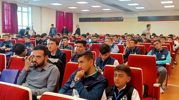 افتتاحیه اردوی مسئله محور پسران در اردوگاه شهید باهنر تهران 