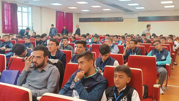 افتتاحیه اردوی مسئله محور پسران در اردوگاه شهید باهنر تهران 