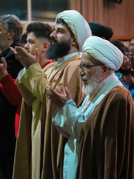 جلوه‌ای از اعتکاف دانش‌آموزی در مسجد امام علی‌بن‌ابی‌طالب (ع)