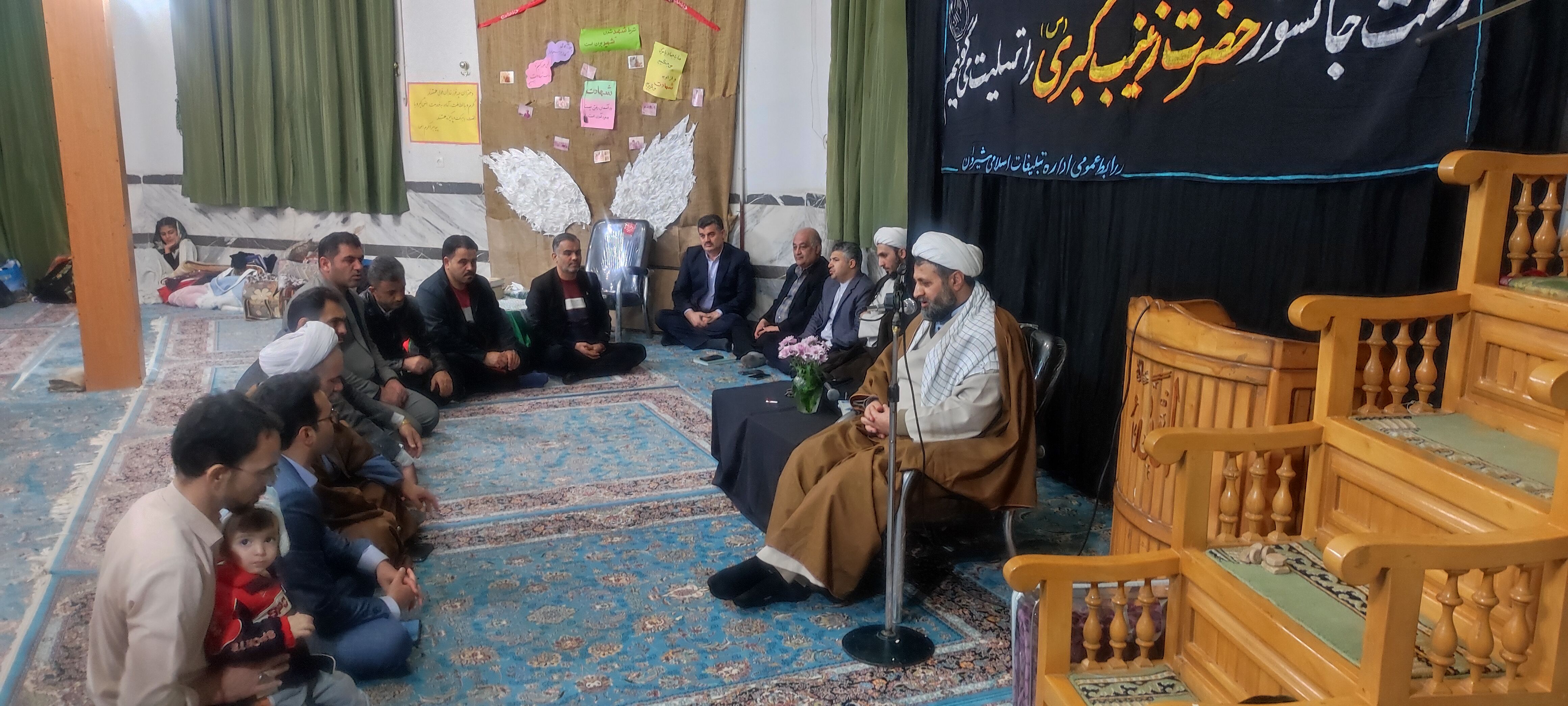 حضور ۷۲ دانش‌آموز دختر معتکف به نیت ۷۲ شهید کربلا در مسجد باب الحوائج شیروان