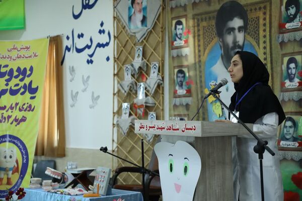 لبخند در صف صبحانه