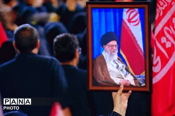 در آغوش خورشید هشتم؛ وداع حماسی با رهبر شهید در حریم امام مهربانی‌ها - 1