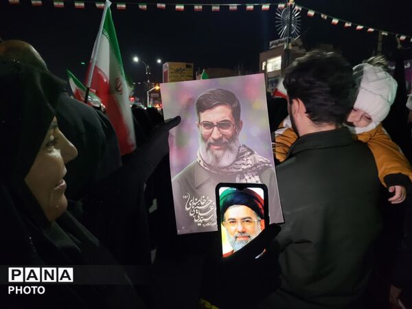 حضور مقتدر مردم ساوجبلاغ در نوزدهمین شب تجمع مردمی 