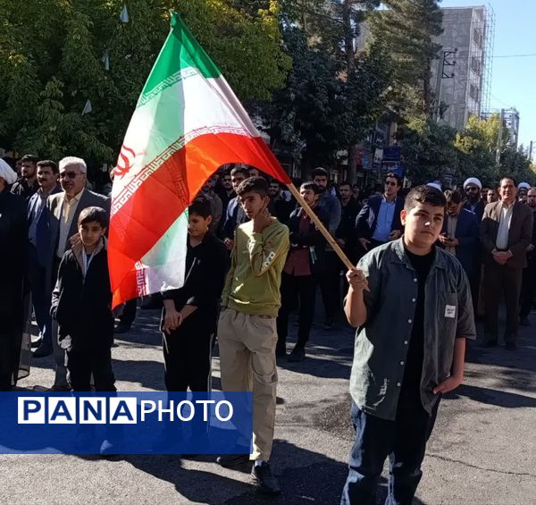 برگزاری راهپیمایی ۱۳ آبان در شهرستان اسلام آباد غرب