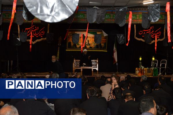 مراسم شب‌دهم محرم در هیئت فرهنگیان  نیشابور