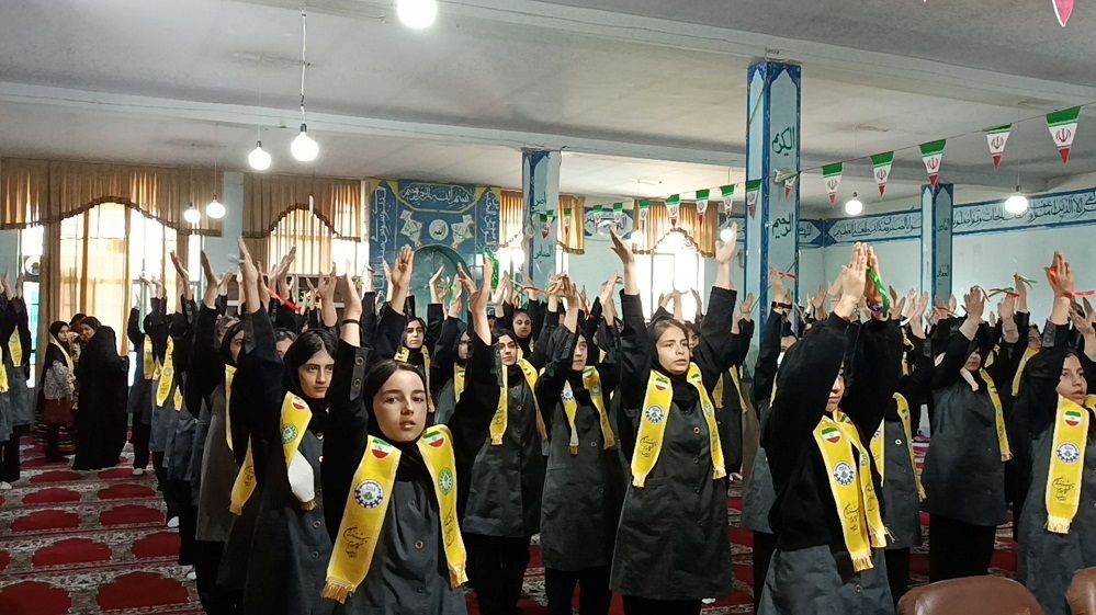  همایش یاوران انقلاب در دبیرستان امام سجاد (ع) ناحیه ۴ کرج