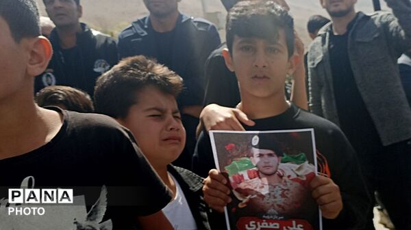 تشییع باشکوه سرباز شهید کاج   