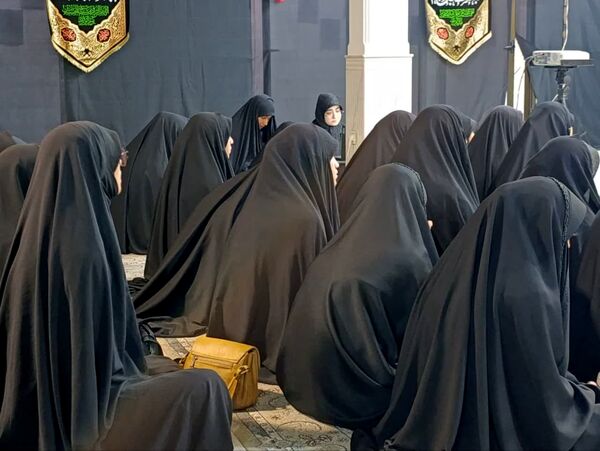 مراسم سوگواری هیات دخترانه بنت الهدی کاشان
