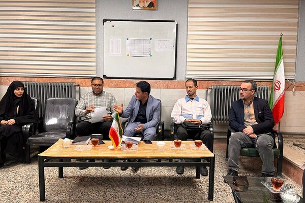 جلسه هماهنگی مانور زلزله در مدرسه شایستگان شهرستان قدس