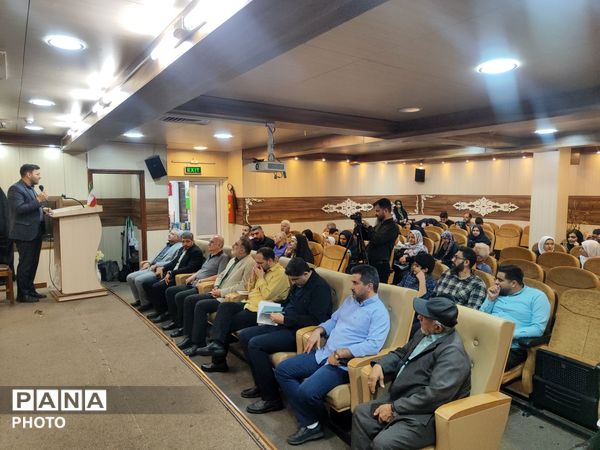 تجلیل از نویسندگان دهه هشتادی و نودی حوزه دفاع مقدس