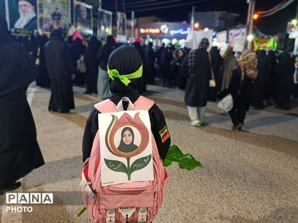 اربعین رهبر شهید انقلاب و شهدای میناب در گلوگاه 