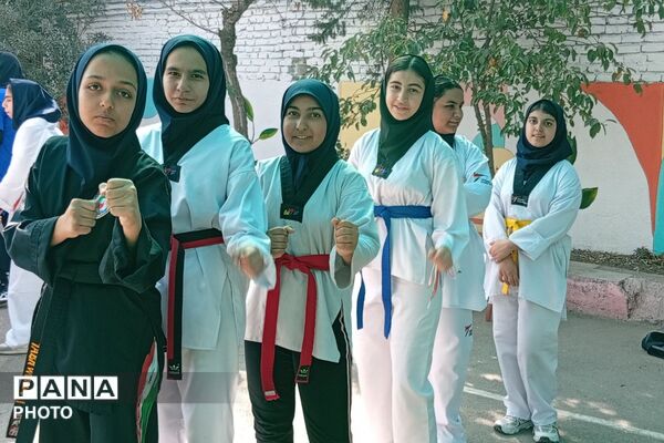 المپیاد ورزشی در مدارس حاتم، ارشاد و راضیه شکرایی ناحیه دو شهرری 