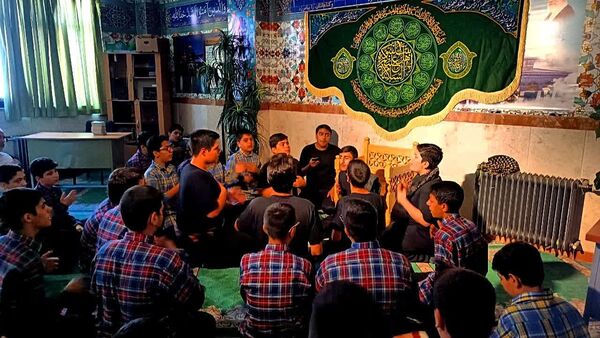 آخرین جلسه هفتگی، هیات الشهدای دبیرستان شهدای مدافع حرم منطقه ۱۰