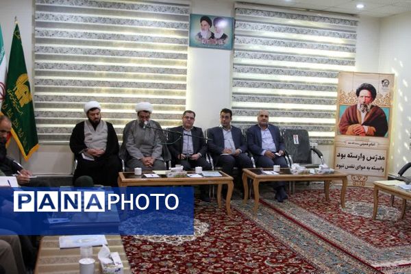 جلسه ستاد بزرگداشت هشتاد و هفتمین سالگرد شهادت آیت‌الله مدرس(ره) در کاشمر