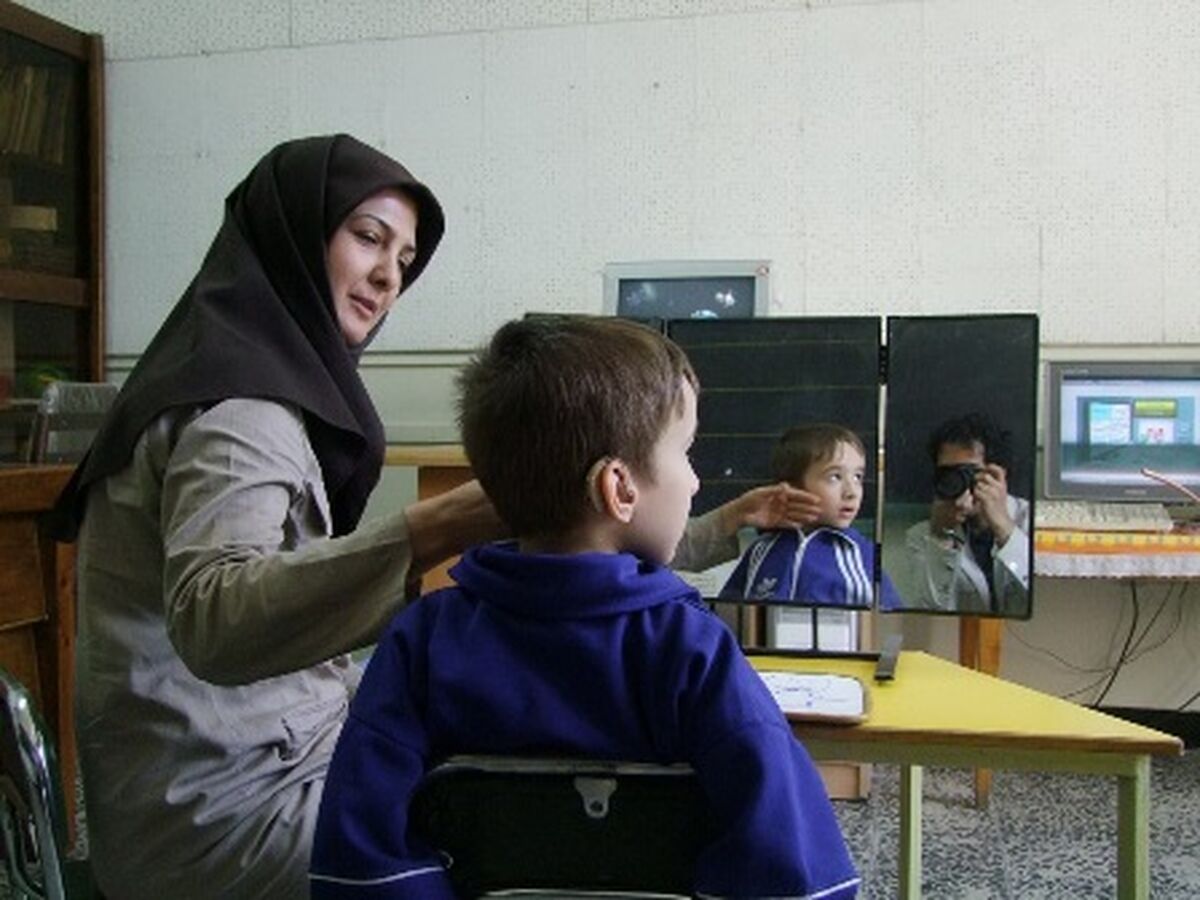 جامعه باید حمایت‌های لازم را از دانش‌آموزان با نیازهای ویژه فراهم کند