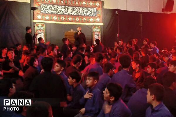 مراسم فاطمیه در مدارس شاهد علامه طباطبایی (ره) و نیلوفر رفیعی ناحیه دو شهرری 