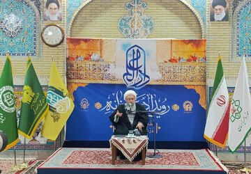 رئیس مجمع تشخیص مصلحت نظام: برای استقلال کشور هزینه می‌دهیم