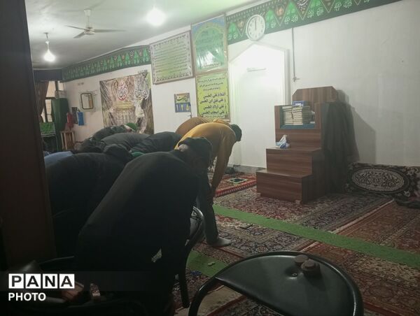 اجلاسیه قرآن همراه با اقامه نماز ظهر و عصر