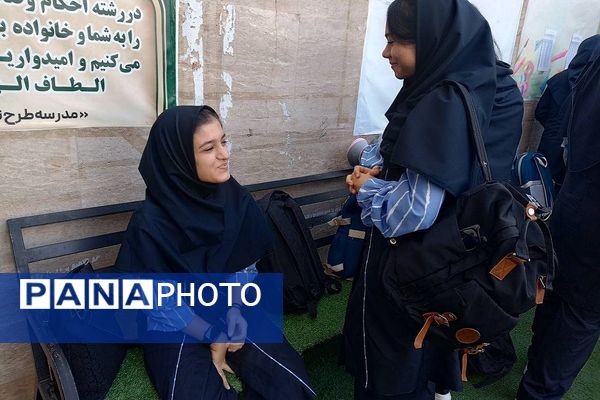 آیین باشکوه بازگشایی مدارس در سال تحصیلی ۱۴۰۵-۱۴۰۴ منطقه پردیس 