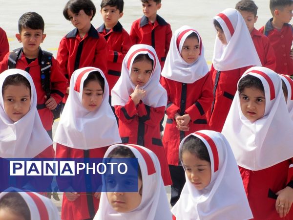 زنگ شکوفه‌ها در شهرستان عباس‌آباد به صدا درآمد