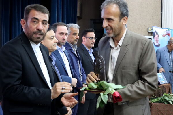 تجلیل از معلمان نمونه استان بوشهر 