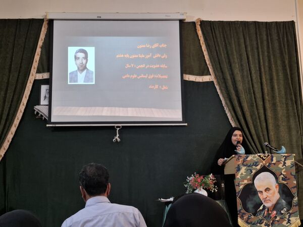 جلسه انجمن اولیا و مربیان در دبیرستان دخترانه امام رضا(ع) واحد ۱۲ 