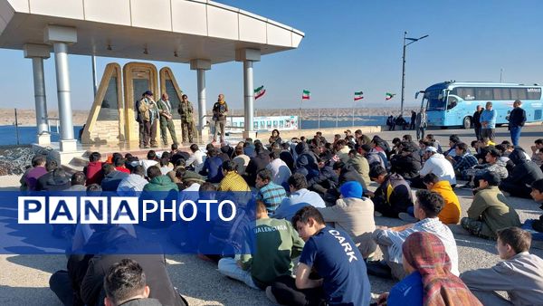 سفر به سرزمین نور؛ روایت دانش‌آموزان از حماسه‌های دفاع مقدس