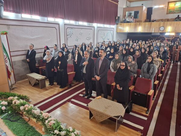 گرامیداشت روز مادر مدرسه دخترانه ۱۷ شهریور 