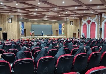 دوره آموزشی یاوران ولایت در ملایر برگزار شد