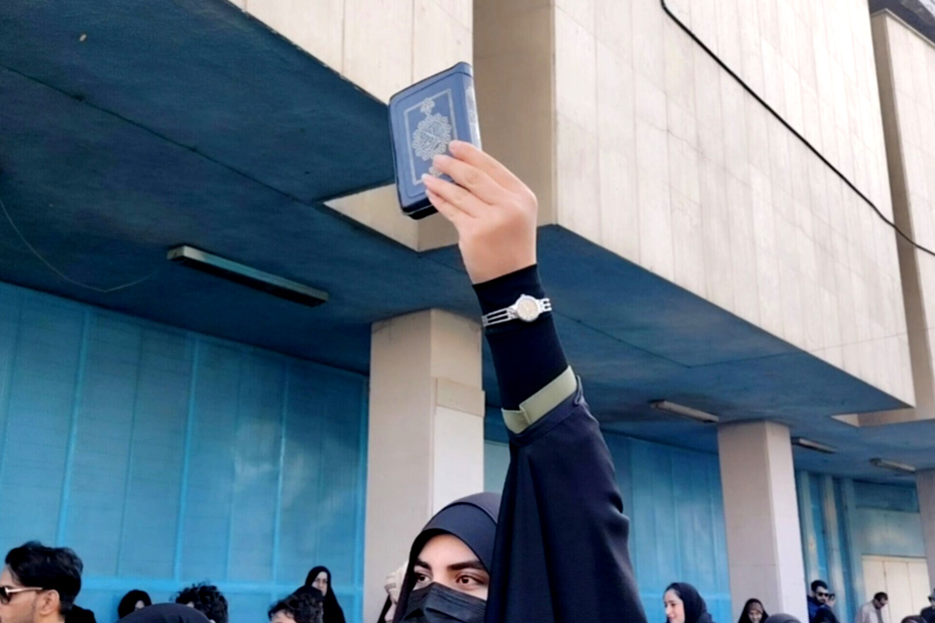 حضور پرشور شیرازی‌ها در محکومیت حوادث تروریستی اخیر