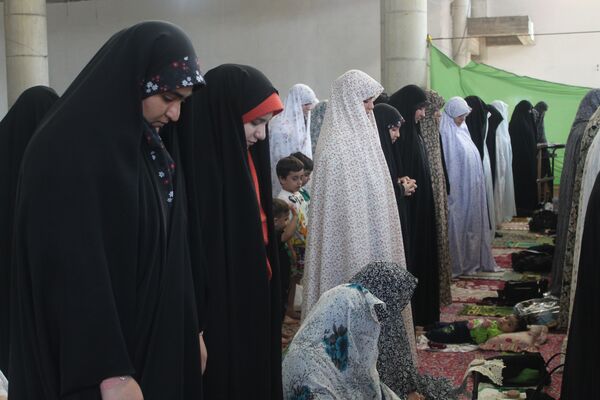 اقامه نماز جمعه در گلوگاه 