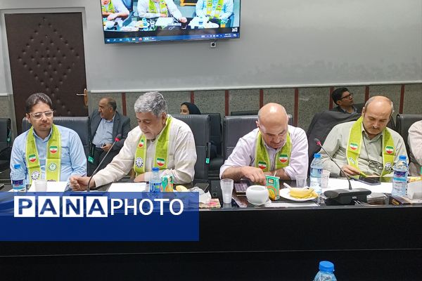 نشست هم‌اندیشی پیشکسوتان سازمان دانش‌آموزی استان کرمانشاه