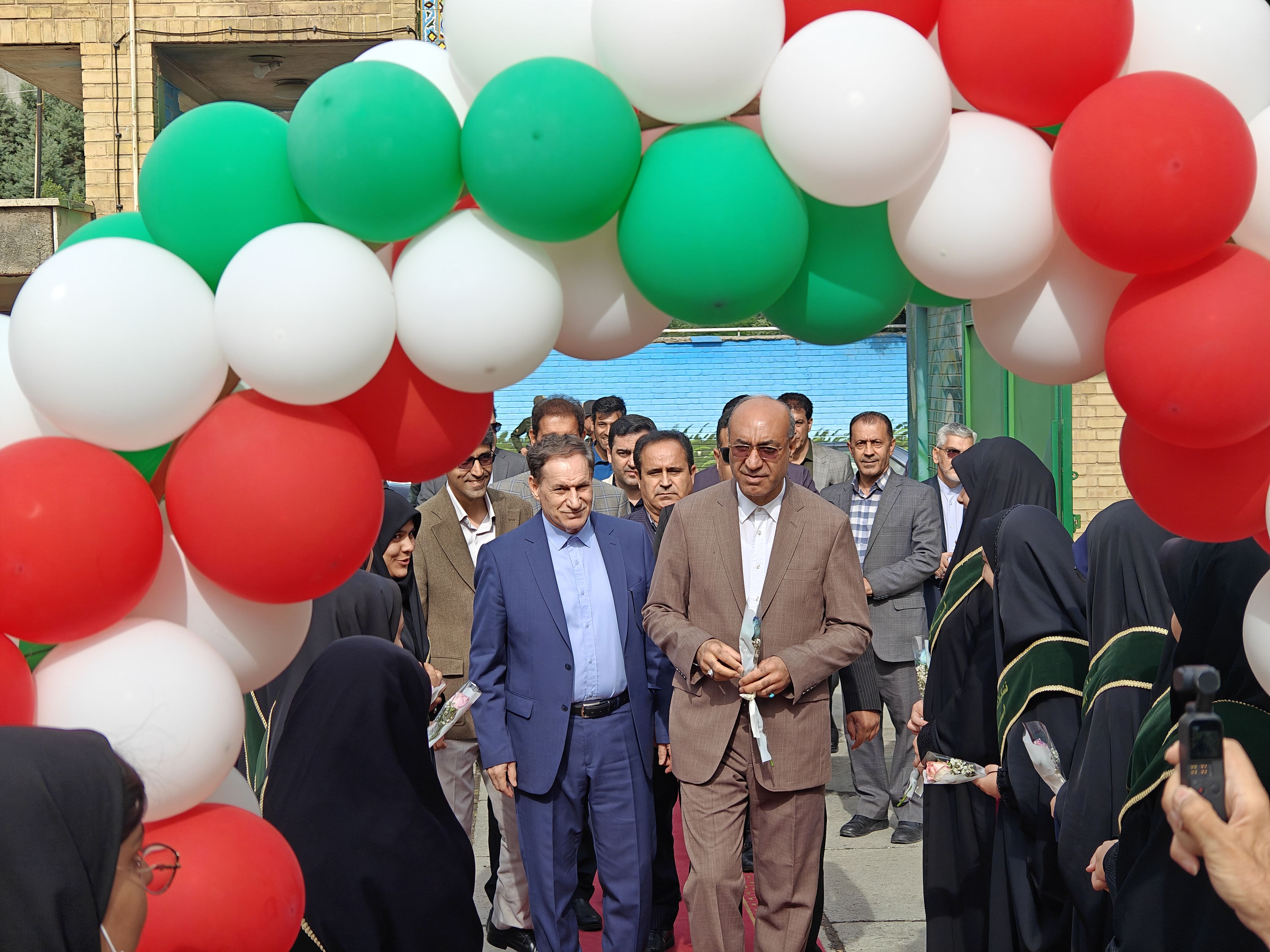 زنگ «سپاس معلم» در کرمانشاه 