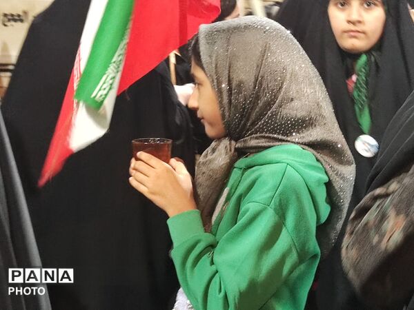  قاب پانا میزبان چایخانه های حسینه امام خمینی (ره)