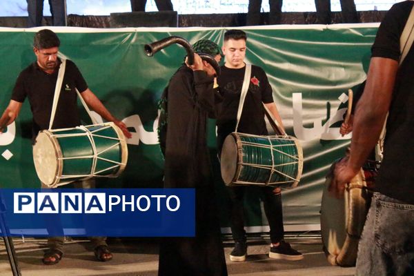 تجمع مردم بندرعباس برای جانباختگان بندر شهید رجایی
