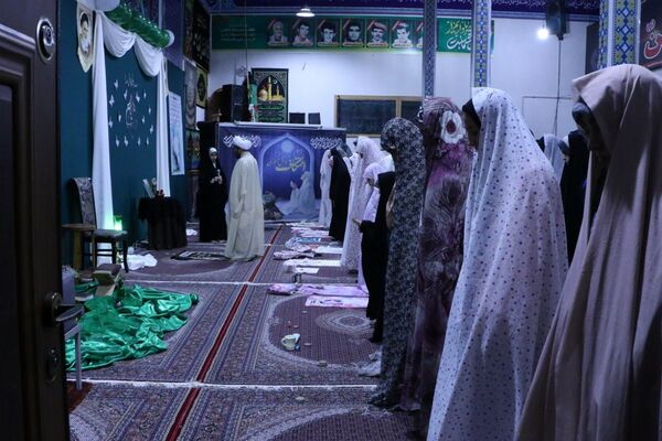  اعتکاف دانش‌آموزی در فضایی معنوی و آرام در ملارد
