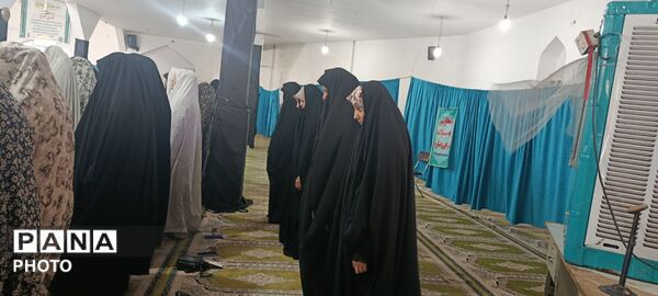 شکوه حضور مردم سملقان در سنگر نماز جمعه
