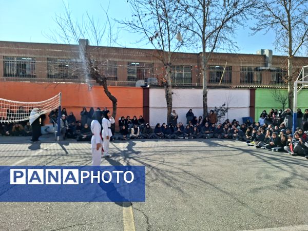 فجرانه ورزشی در دبیرستان حضرت ولی عصر (عج)