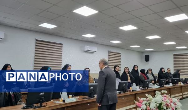 تجلیل از عوامل اجرایی و مصححین امتحانات نهایی ۱۴۰۴